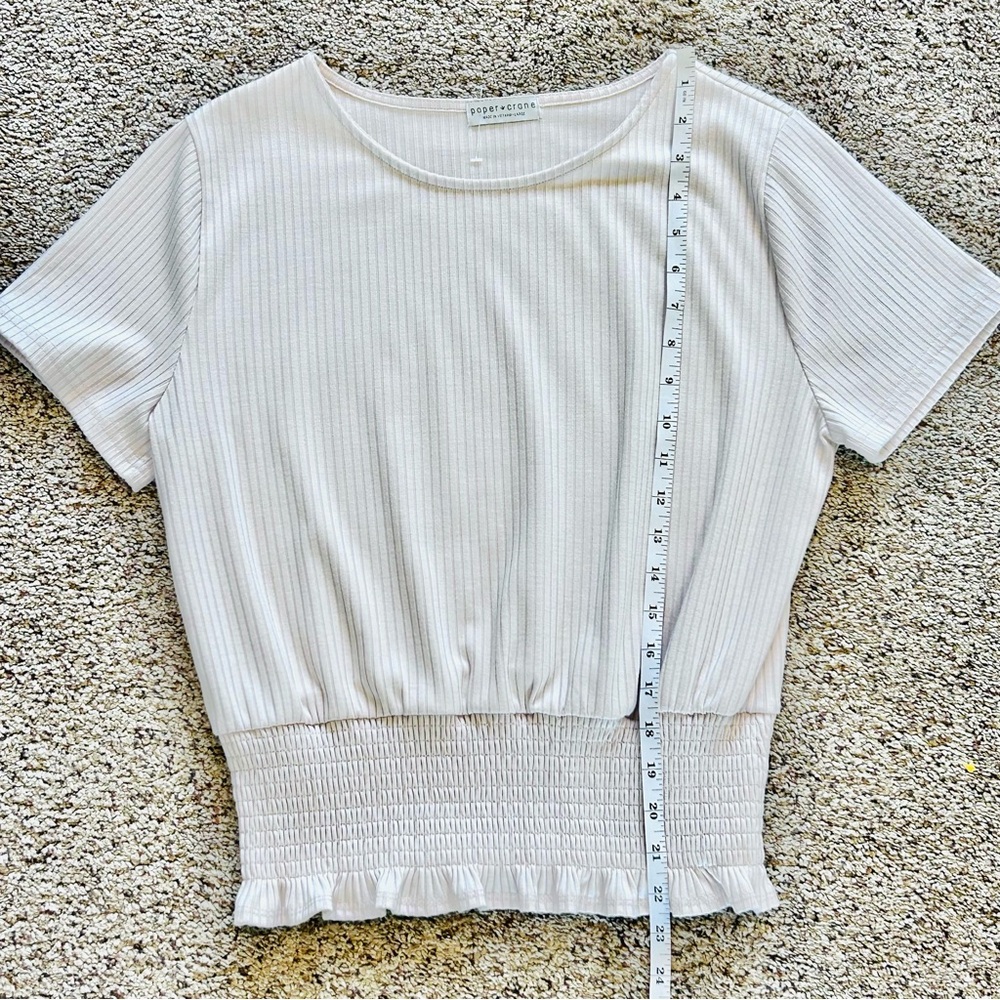 Paper Crane Ribbed Cream Top Roused Waistband Short Sleeve Women’s L NWOT - Picture 10 of 14